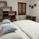 U3 *